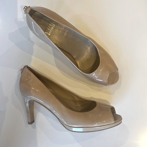 Cream coloured Stuart Weirzman heels - Picture 1 of 2